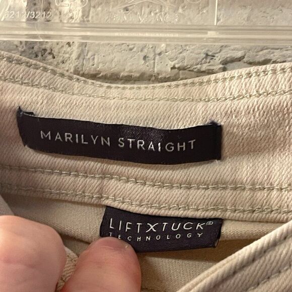 NYDJ Marilyn Straight  Cream LiftXTuck Tech Jeans 8 - Picture 5 of 10
